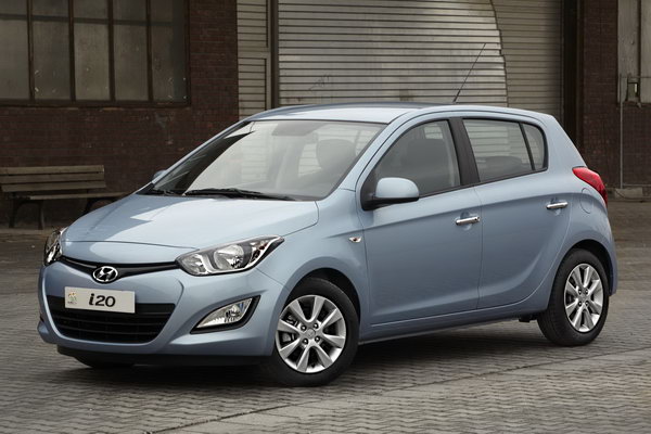 Hyundai показала фото нового i20
